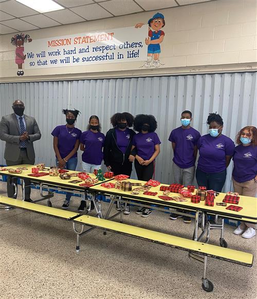 Student 2 Student club donated toys to Primetime kids at Loyd Auman Elementary School